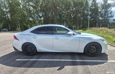 Lexus IS 300h Executive 2014, kuva 5/19