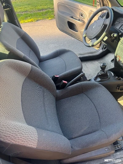 Renault Clio 2004, photo 6/6