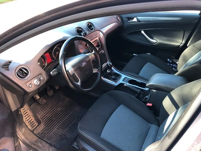 Ford Mondeo 2012, kuva 4/7