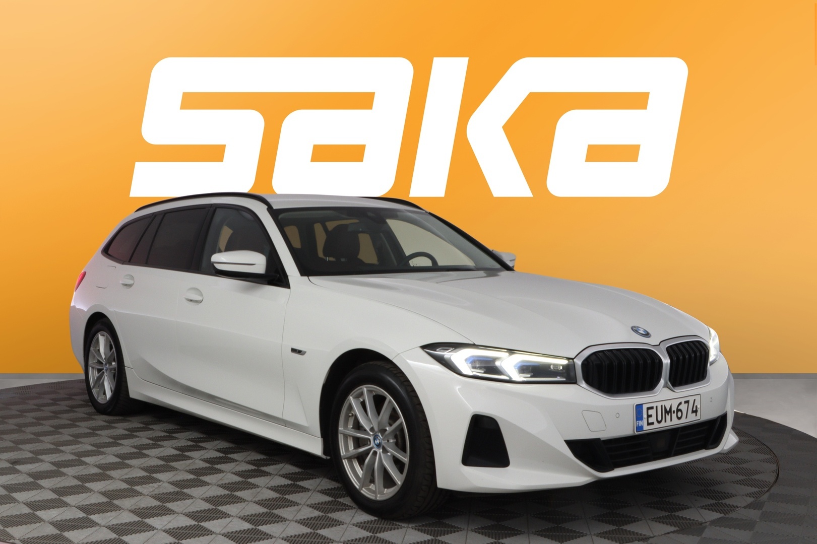 BMW 330