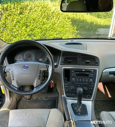 Volvo V70 D5 185 cv AWD Momentum AUT 2006, photo 3/13