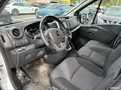 Renault Trafic 2022, photo 3/5