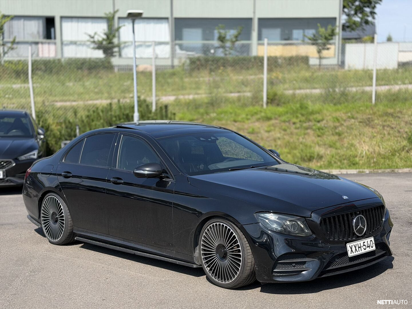 Mercedes-Benz E