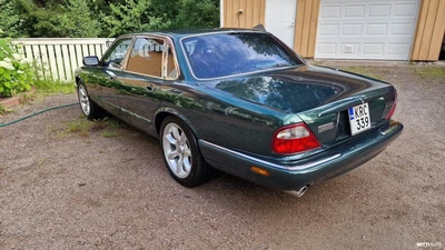 Jaguar XJR 1999, photo 3/22