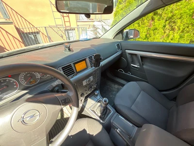 Opel Vectra 2006, kuva 5/10
