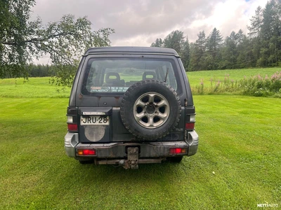 Mitsubishi Pajero 1996, kuva 4/8