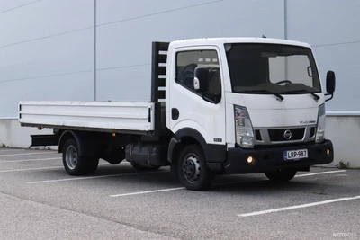 Nissan Cabstar 2016, photo 2/11