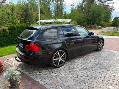 BMW 320 A E91 Touring 2010, kuva 3/10