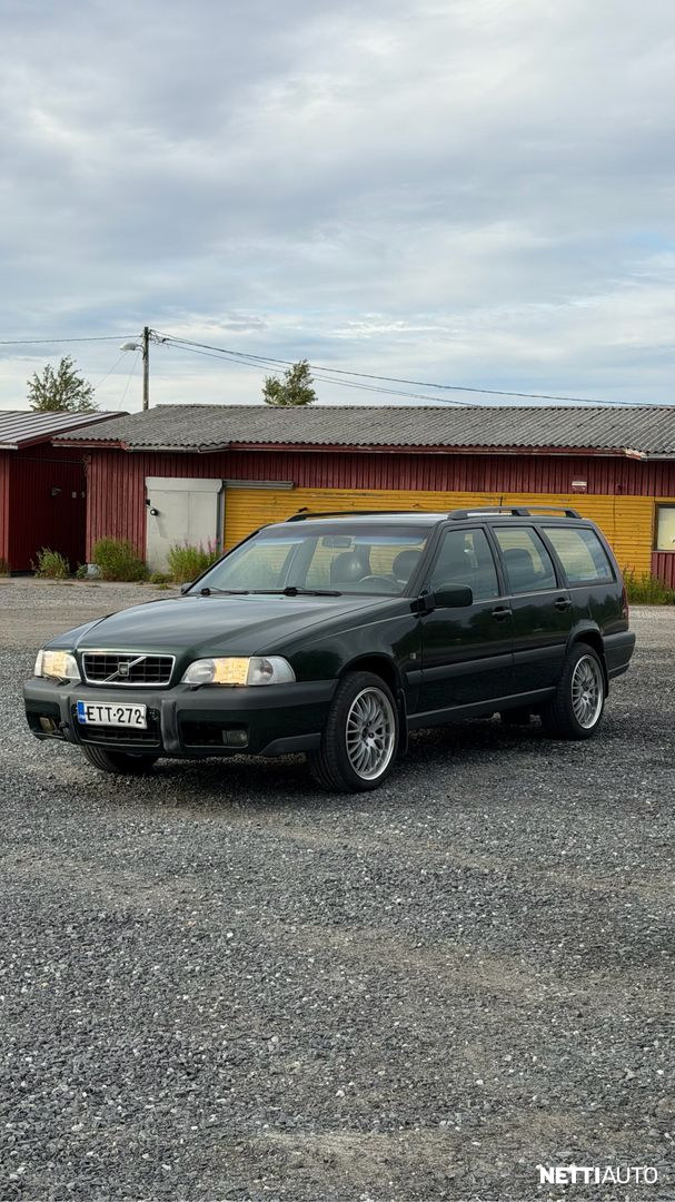 Volvo XC70