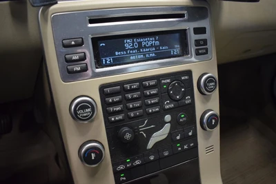 Volvo V70 2011, photo 6/10