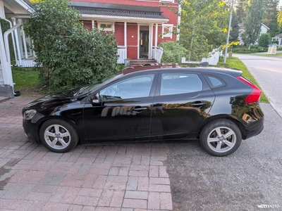 Volvo V40 D2 Business 2014, photo 6/17