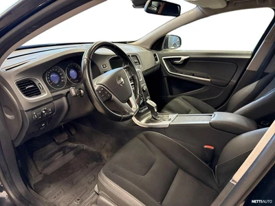 Volvo V60 D3 Momentum aut 2012, kuva 7/24