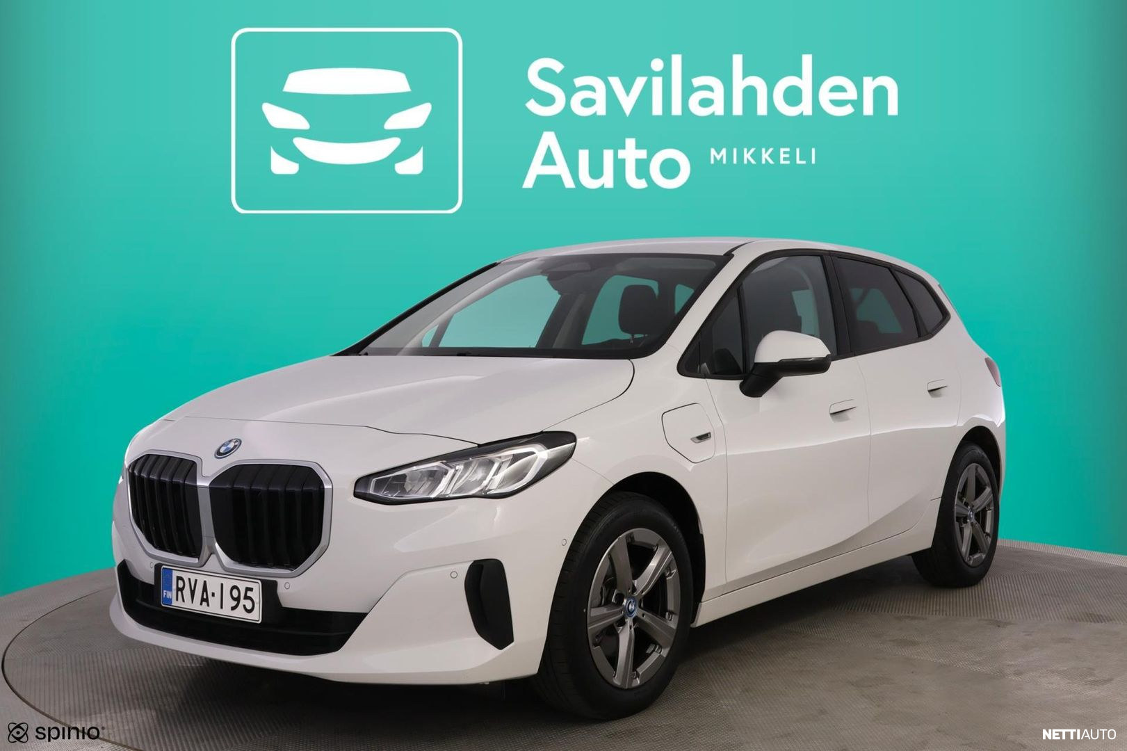 BMW 225