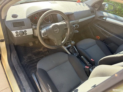 Opel Astra 1,6 Twinport Enjoy 5d 2004, photo 6/10