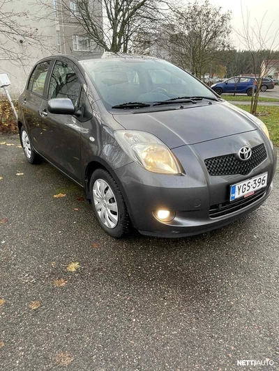 Toyota Yaris 1.3 2007, kuva 1/8