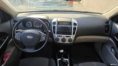 Kia Ceed 2008, kuva 4/4