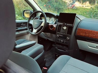 Chrysler Grand Voyager 2008, kuva 2/8