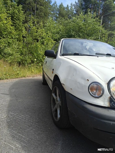 Toyota Corolla 1.3 1998, kuva 4/7