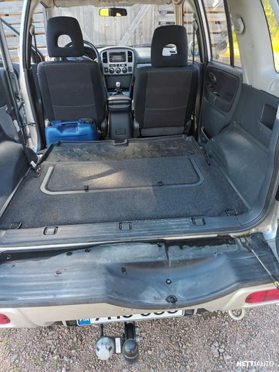 Suzuki Grand Vitara Pakettiauto/maasturi 2005, kuva 8/8
