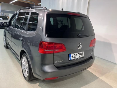 Volkswagen Touran 2012, photo 4/17