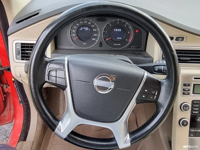 Volvo V70 1,6D DRIVe Momentum 2010, photo 6/21
