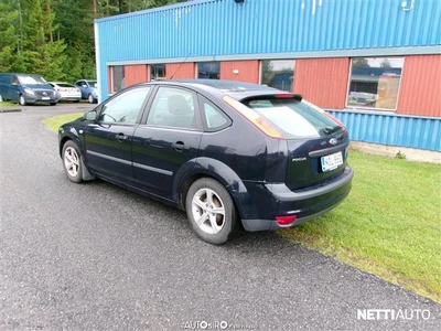 Ford Focus 1,6 100hv Trend M5 5-ov 2005, photo 2/11