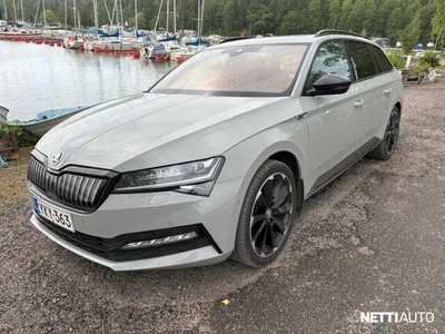 Skoda Superb 2022, photo 7/12