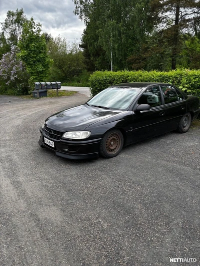 Opel Omega 1998, photo 2/6