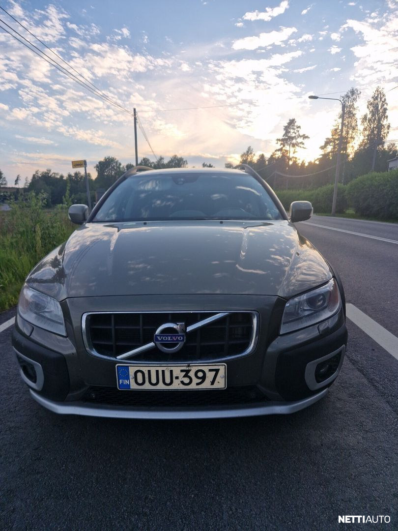 Volvo XC70