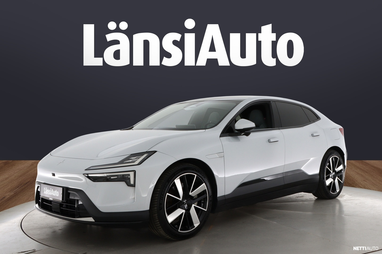 Polestar 4