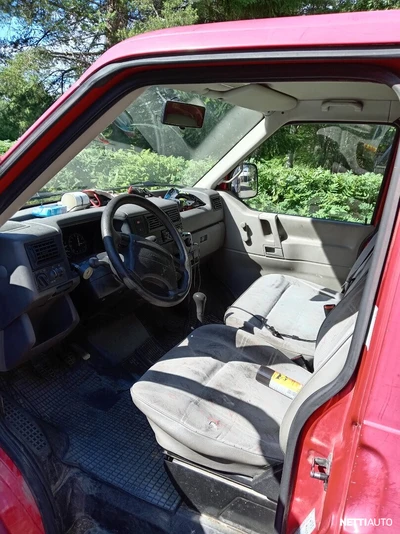 Volkswagen Transporter 1998, kuva 3/4