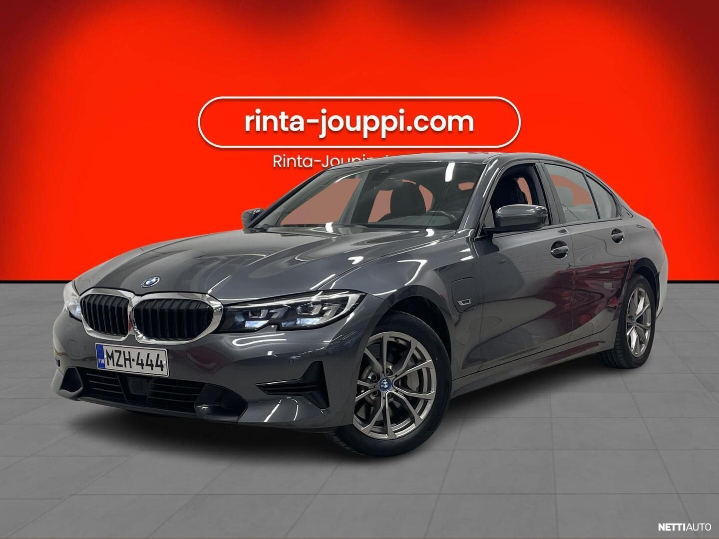BMW 330