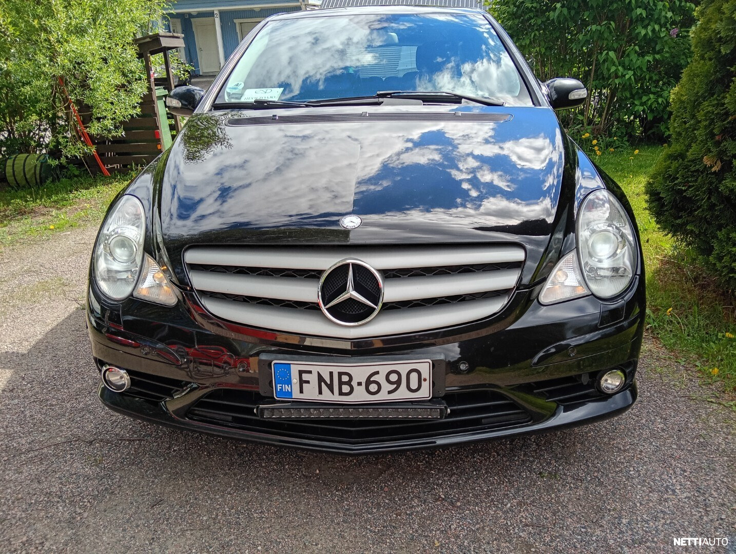 Mercedes-Benz R