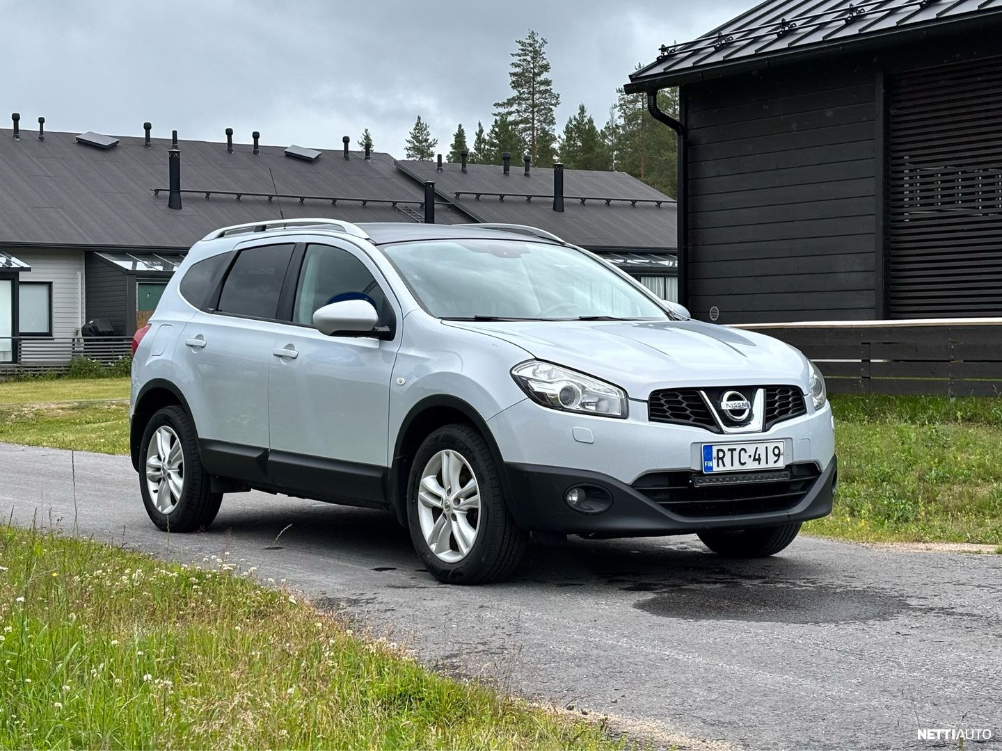 Nissan Qashqai+2