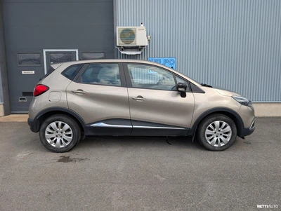 Renault Captur TCe 90 Navi Style 2016, photo 2/10