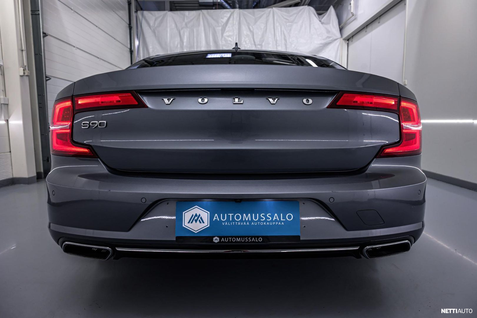 Volvo S90 2017, photo 4/45