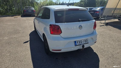 Volkswagen Polo 2015, photo 6/15
