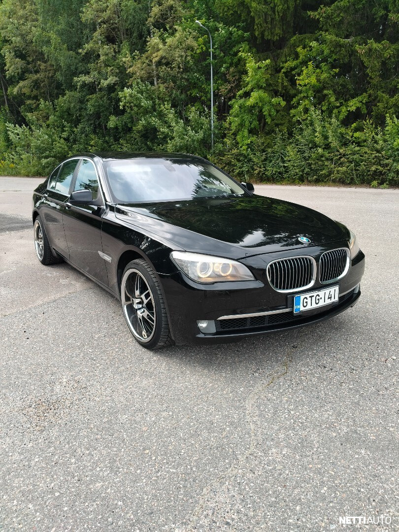 BMW 750