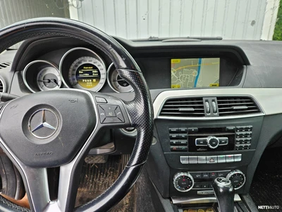 Mercedes-Benz C 2011, kuva 7/9
