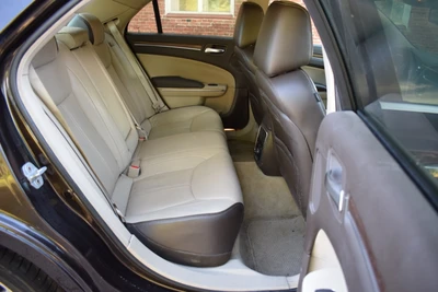 Chrysler 300C 2012, photo 8/8