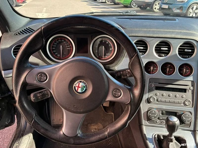 Alfa Romeo 159 2010, kuva 7/8