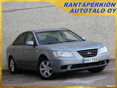 Hyundai Sonata Sedan 2,0 GL 2010, photo 1/16