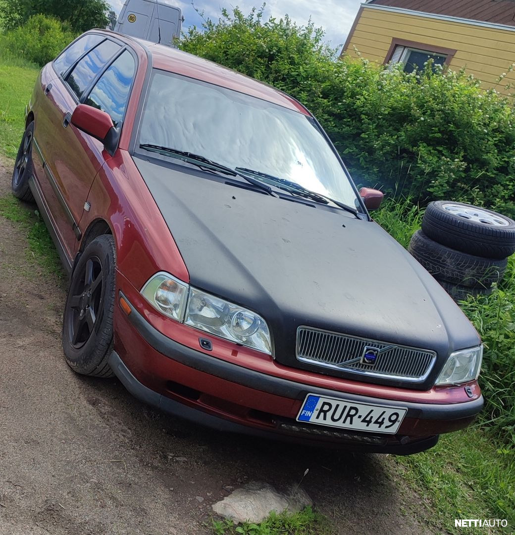 Volvo V40