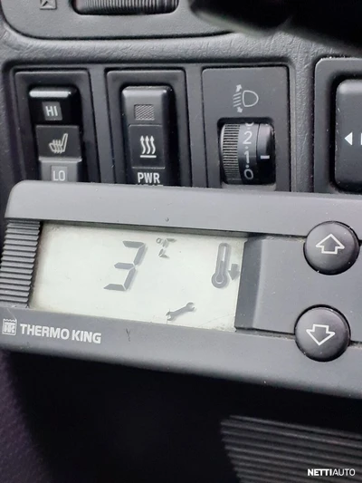 Toyota Hiace 2,5 D-4D 4WD 117 5ov pitkä 2011, photo 2/4