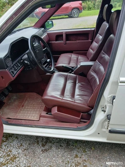 Volvo 760 1987, kuva 3/4