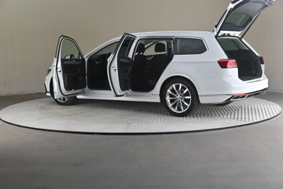 Volkswagen Passat 2023, photo 7/31