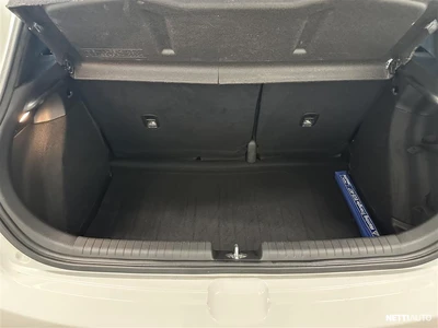 Hyundai i20 1,2 5MT ISG Classic Business 2017, kuva 8/8