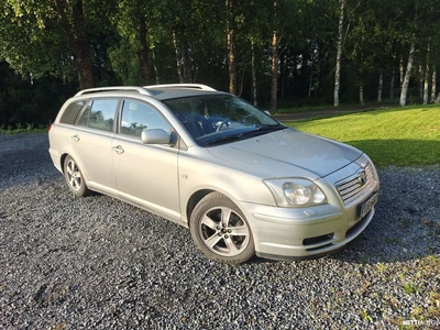 Toyota Avensis 2005, kuva 3/9