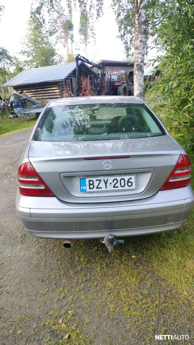 Mercedes-Benz 200 2003, kuva 3/8