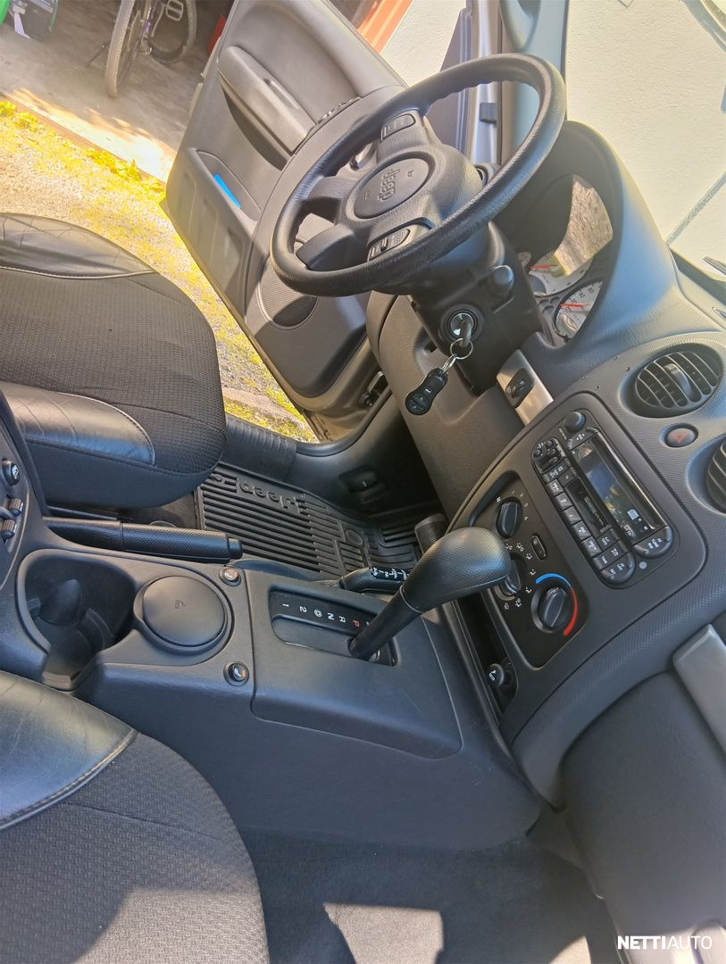 Jeep Cherokee 2003, photo 5/24